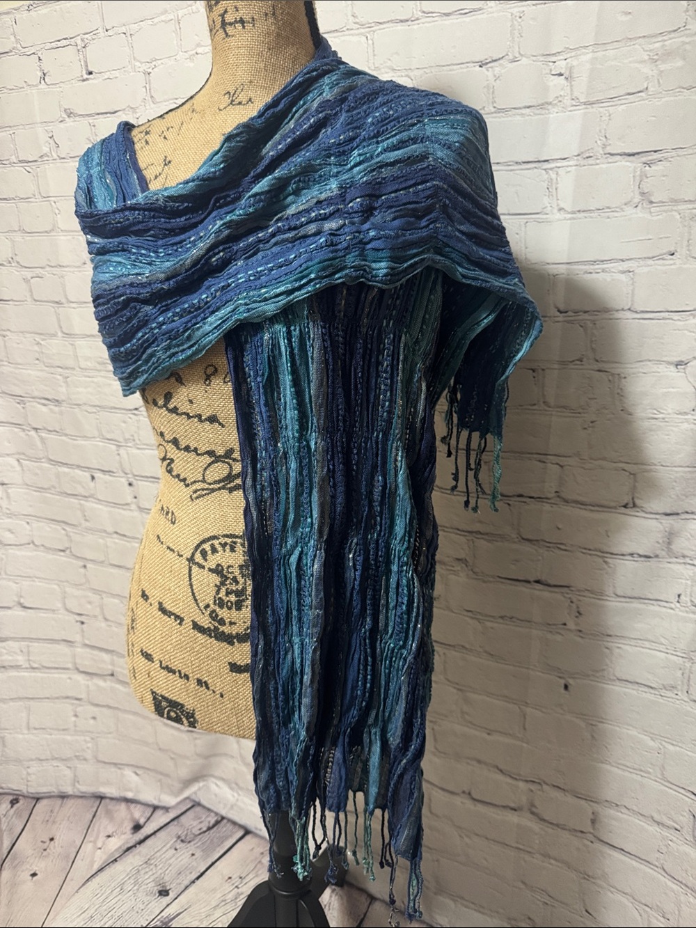 NWOT Blue Ombre Fringe Scarf Wrap Stretchy Versatile Summer Spring Fall